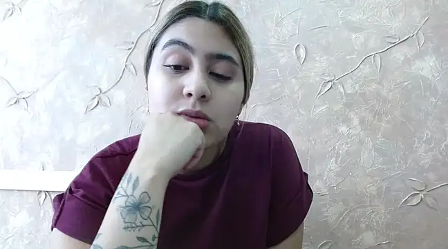 Miabonnett  online show from 02/28/25, 06:20