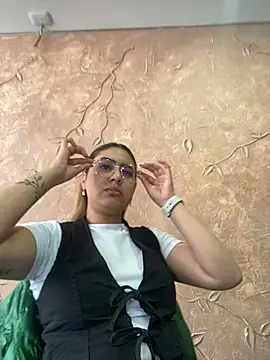 Miabonnett  online show from 03/21/25, 06:18