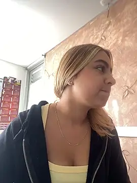 Miabonnett  online show from 12/03/25, 12:25