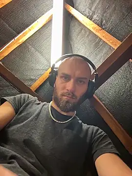 pervy devil online show from 10/07/25, 06:32