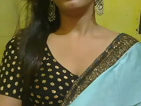 Snapshot of Model-Tanya chatting on 02/13/25, 10:55 Model-Tanya online show from 02/13/25, 10:55