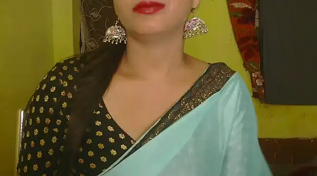 Snapshot of Model-Tanya chatting on 03/02/25, 04:10 Model-Tanya online show from 03/02/25, 04:10