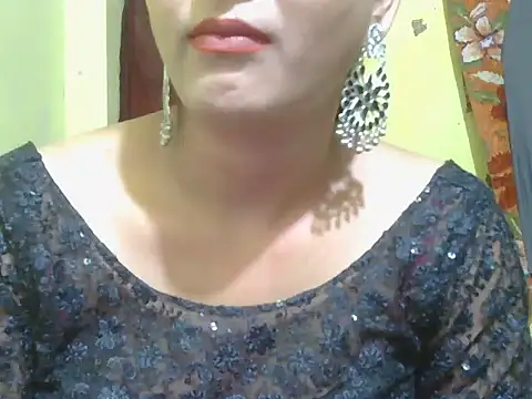 Snapshot of Model-Tanya chatting on 03/15/25, 11:08 Model-Tanya online show from 03/15/25, 11:08