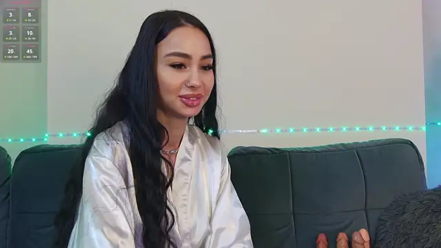 OnlyXandra online show from 12/13/24, 09:02