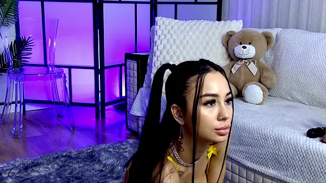 OnlyXandra online show from 11/23/25, 05:51