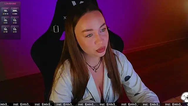 Emili1- online show from 03/18/26, 11:57