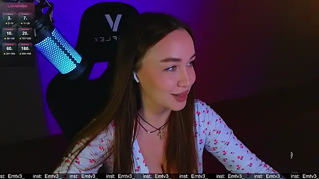 Emili1- online show from 03/20/26, 12:43