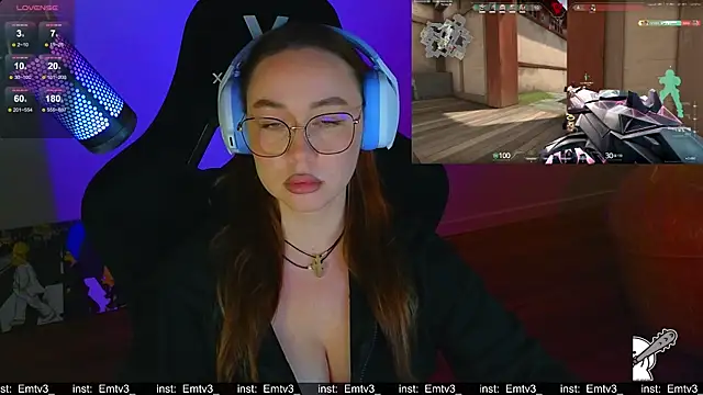 Emili1- online show from 04/25/26, 01:41