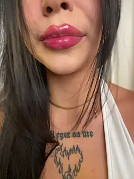 Snapshot of eva_elifee chatting on 11/19/25, 06:52 eva elifee online show from 11/19/25, 06:52