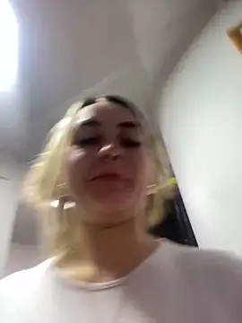 Snapshot of emma_oxford chatting on 12/21/24, 06:41 emma oxford online show from 12/21/24, 06:41