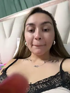 Snapshot of emma_oxford chatting on 02/01/26, 02:54 emma oxford online show from 02/01/26, 02:54