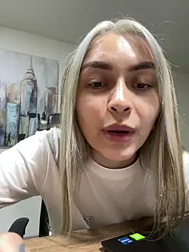 Snapshot of emma_oxford chatting on 02/07/26, 01:53 emma oxford online show from 02/07/26, 01:53