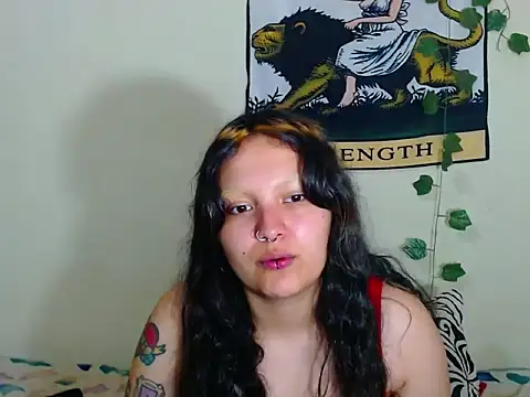 sweetiee mary online show from 12/22/25, 08:17