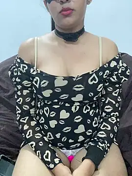 Snapshot of little_shadow chatting on 03/03/25, 08:43 little shadow online show from 03/03/25, 08:43