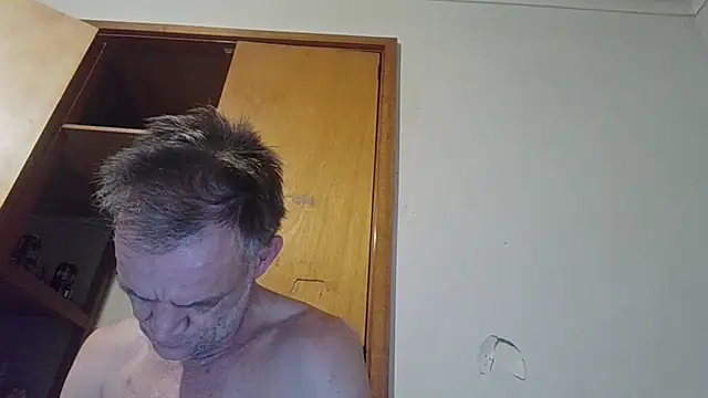 Snapshot of TooFknHorny7676@xh chatting on 07/17/26, 05:18 TooFknHorny7676xh online show from 07/17/26, 05:18