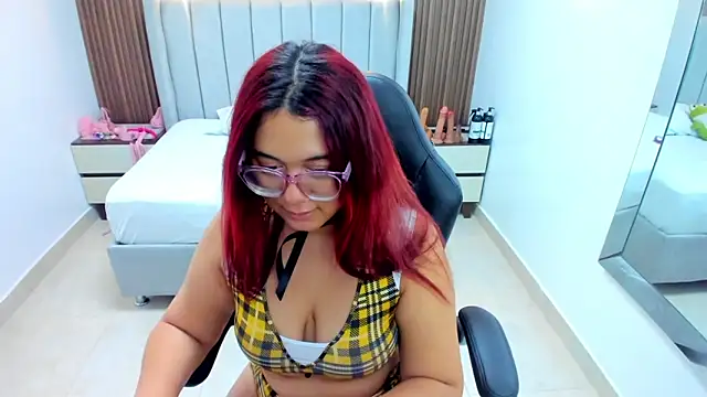 MADISON ROWAN1 online show from 05/02/26, 03:11