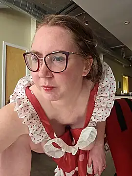 littlelustlamb online show from 02/21/25, 04:59