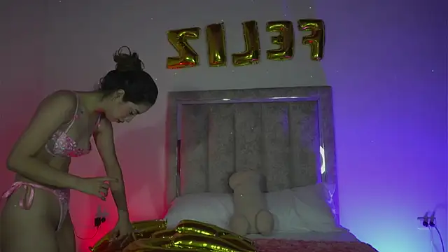 little-Emma online show from 02/22/26, 04:02