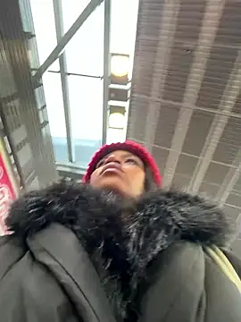 Black Dolll online show from 02/27/26, 12:16