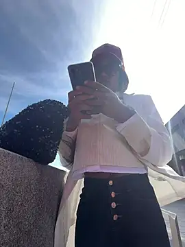 Black Dolll online show from 04/14/26, 12:22