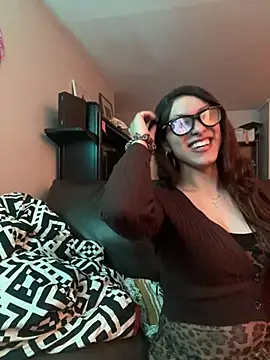 cadenfoxx111 online show from 05/15/26, 10:00