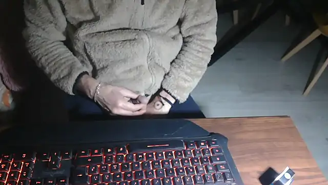 Adri gard online show from 04/03/26, 08:29