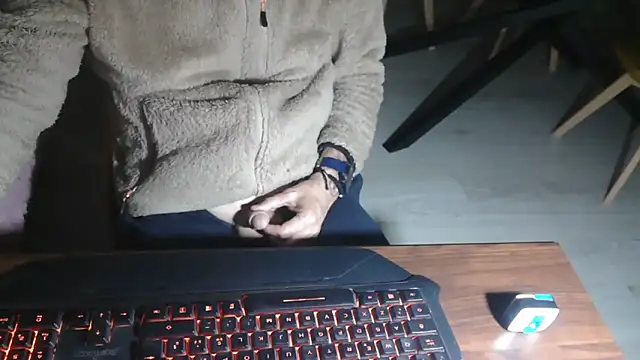 Adri gard online show from 04/10/26, 08:46