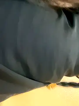 Evelyn Moon online show from 12/22/25, 02:25