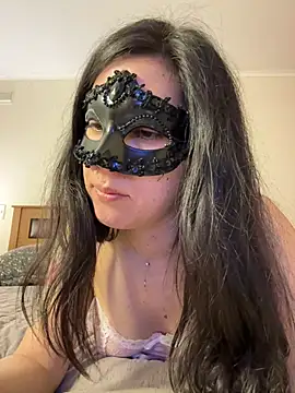 Reinacatchile online show from 12/16/24, 02:25