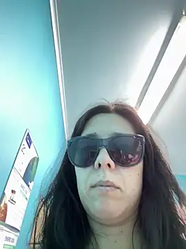 Snapshot of Reinacatchile chatting on 02/03/26, 07:41 Reinacatchile online show from 02/03/26, 07:41