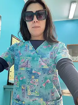 Snapshot of Reinacatchile chatting on 02/20/26, 09:26 Reinacatchile online show from 02/20/26, 09:26