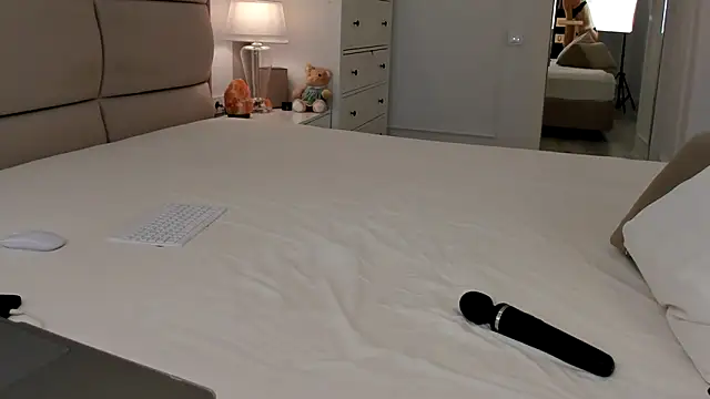 Snapshot of Jacky_Lucky chatting on 02/23/25, 09:16 Jacky Lucky online show from 02/23/25, 09:16