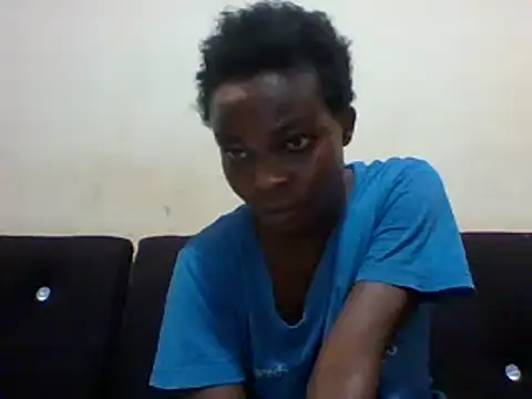 Snapshot of sexxyqueenn22 chatting on 03/12/25, 04:08 sexxyqueenn22 online show from 03/12/25, 04:08