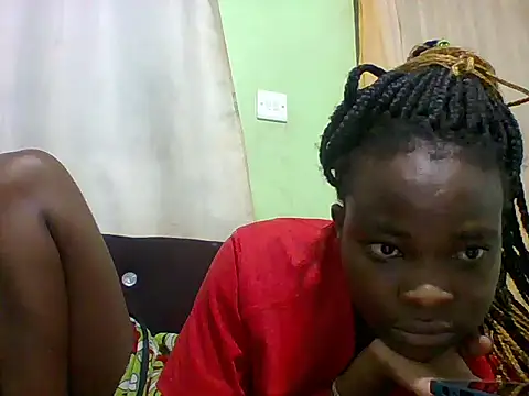 Snapshot of sexxyqueenn22 chatting on 11/27/25, 04:09 sexxyqueenn22 online show from 11/27/25, 04:09