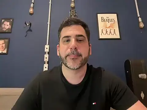 hotsafadinho online show from 11/01/25, 10:12