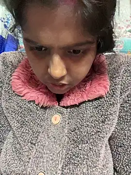 Beauty-queen online show from 12/17/25, 10:54