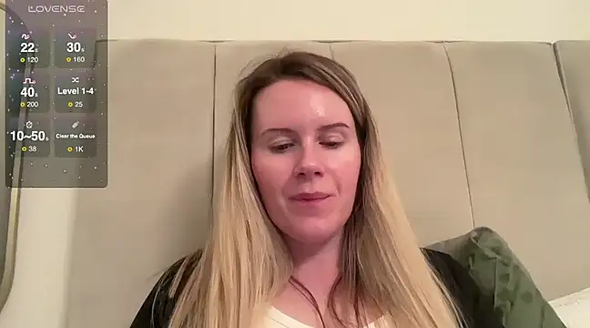 redheadrosie69 online show from 03/10/25, 06:56