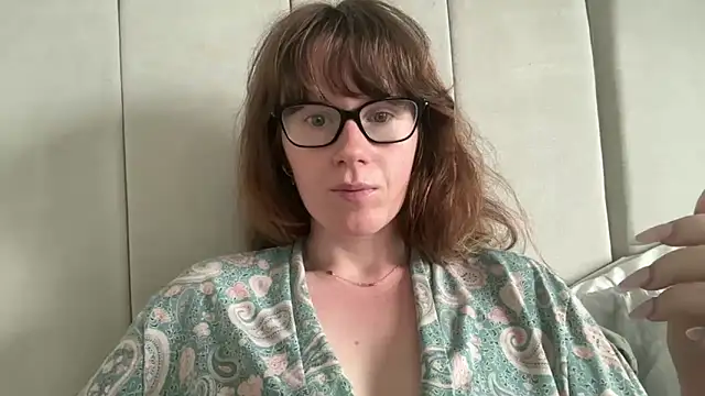 redheadrosie69 online show from 05/31/26, 08:54