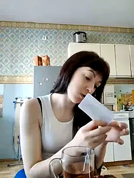 NikaXBerry online show from 01/13/25, 07:32