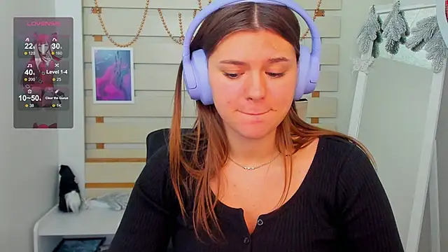 Josephine Kiss online show from 12/29/24, 12:45