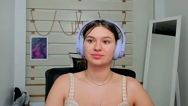 Josephine Kiss online show from 02/09/25, 04:07