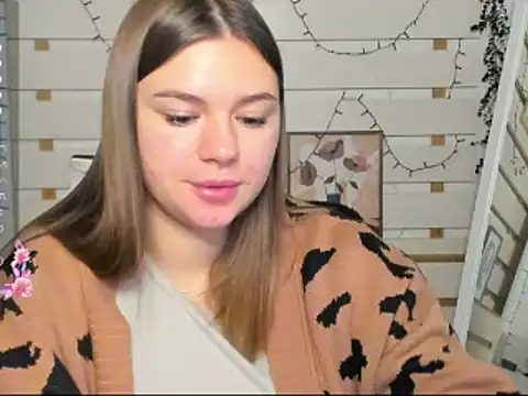 Josephine Kiss online show from 11/27/25, 07:10