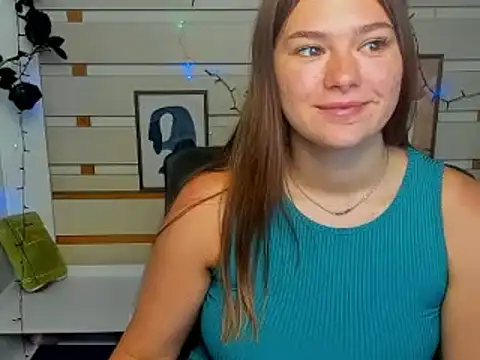 Snapshot of Josephine_Kiss chatting on 06/22/26, 06:10 Josephine Kiss online show from 06/22/26, 06:10