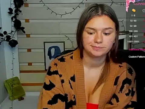 Snapshot of Josephine_Kiss chatting on 07/06/26, 03:03 Josephine Kiss online show from 07/06/26, 03:03
