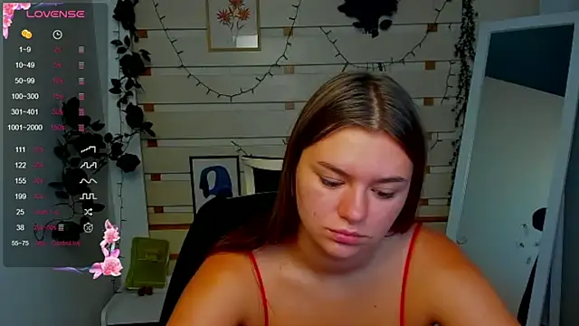 Snapshot of Josephine_Kiss chatting on 07/21/26, 06:27 Josephine Kiss online show from 07/21/26, 06:27