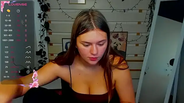 Snapshot of Josephine_Kiss chatting on 07/31/26, 03:00 Josephine Kiss online show from 07/31/26, 03:00