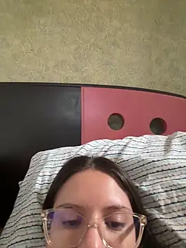 livgomez online show from 02/23/25, 12:48