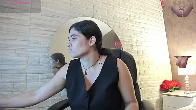 Snapshot of sussy__stone chatting on 07/14/26, 12:00 sussy stone online show from 07/14/26, 12:00