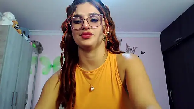 Snapshot of caroline_jonson chatting on 11/15/25, 09:21 caroline jonson online show from 11/15/25, 09:21