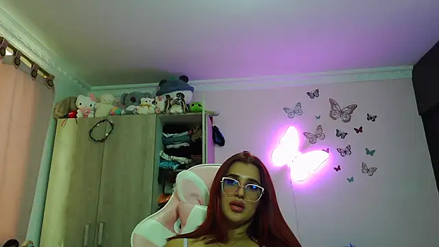 Snapshot of caroline_jonson chatting on 07/19/26, 03:49 caroline jonson online show from 07/19/26, 03:49